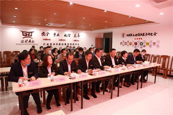 來吧，展示！競聘舞臺各顯其能