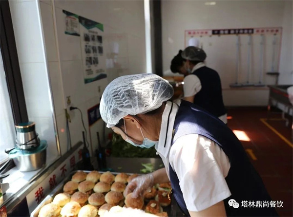 鼎尚資訊丨豐富菜肴，提升品質(zhì)，小吃美食節(jié)活動圓滿舉行。